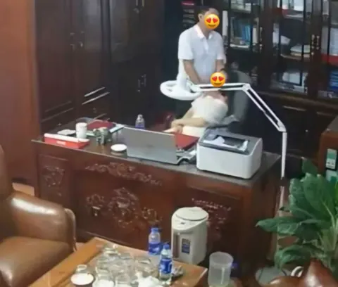 Clip nóng cô giáo Thảo Hải Hậu Ninh Bình mới up